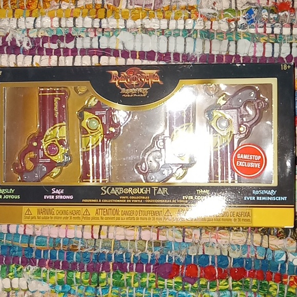 Bayonetta gun set gamestop exclusive - Picture 1 of 2